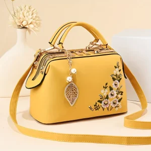 [Stylish Crossbody Bag] High-Quality Nylon Crossbody Bag | Personalized with Floral Design, Custom Name Option, Adjustable Strap, Zipper Closure, Perfect for iPhone, Samsung, Xiaomi - Stylish Black Shoulder Bag